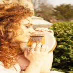 Lena chamamyan sur yala.fm